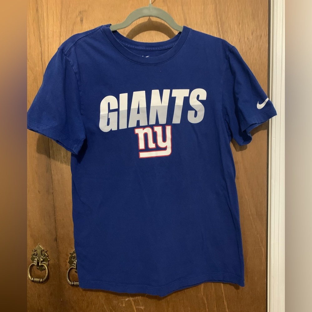 2 New York Giants football team shirts, both size men’s small. - Picture 2 of 6